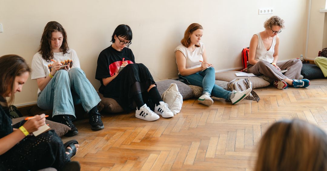 Kūrybinio rašymo dirbtuvės „Tekstas ir Kūnas“ | TRENKSMAS 2026